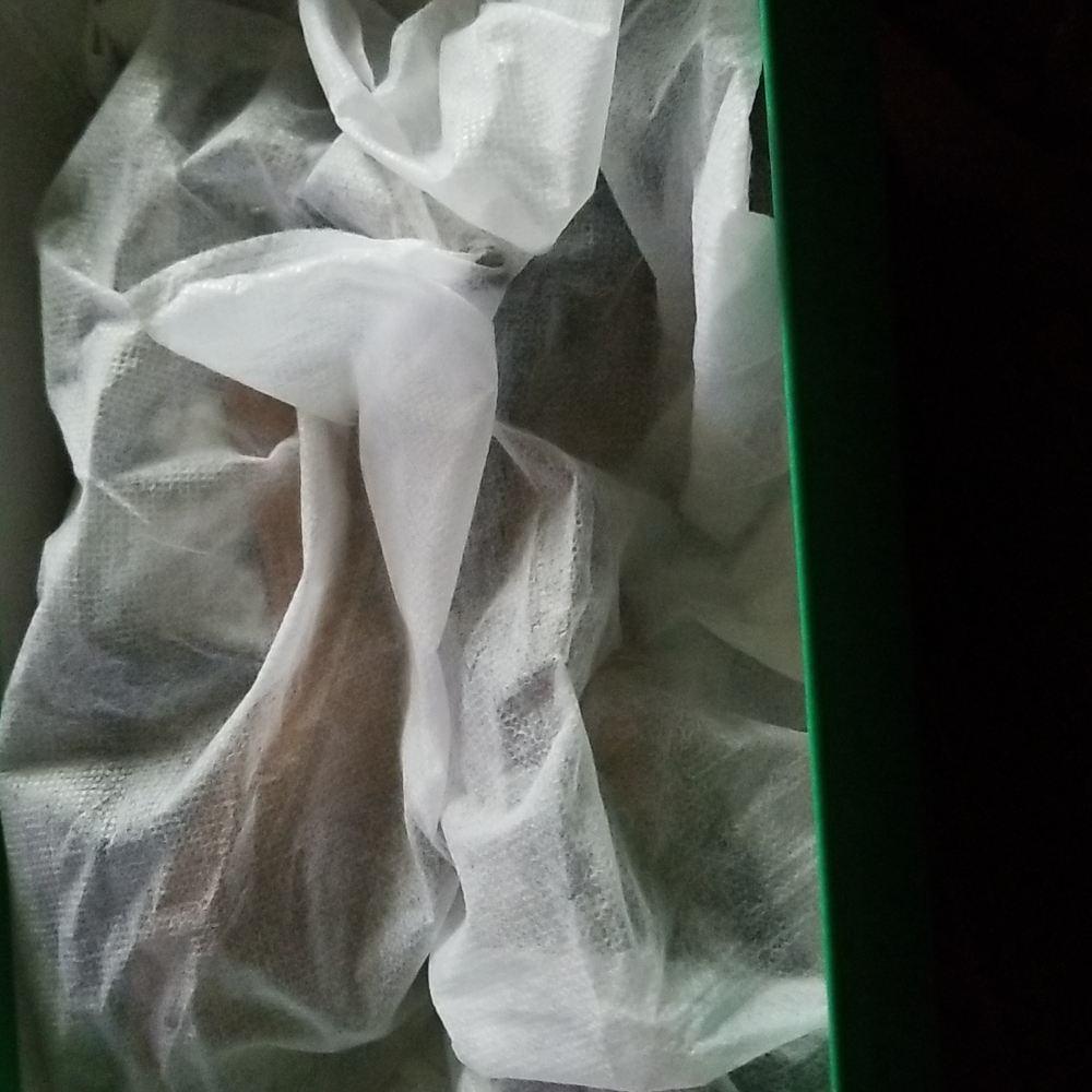 Shoes - Picture 6 of 7